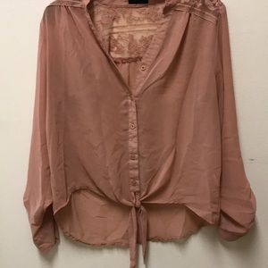 Large blush blouse🌻💛